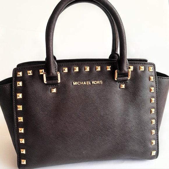 SOLD!!!Michael Kors Selma Studded Dark Brown Handbag - Picture 4 of 14